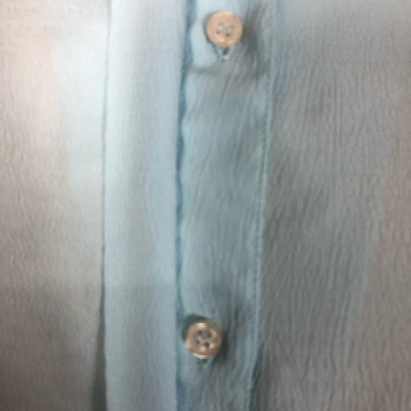 Worthington Women’s Crinkle Blue Button Down - Picture 2 of 8